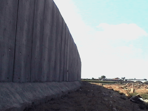 Le mur à Qalqilya