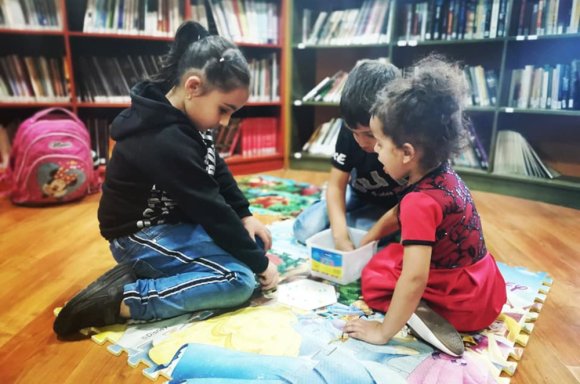 Atelier d'activités artistiques pour enfants