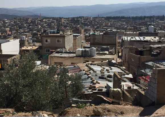 Vue du camp de Jerash, où il y a peu d'espoir et encore moins d'opportunités (MEE)