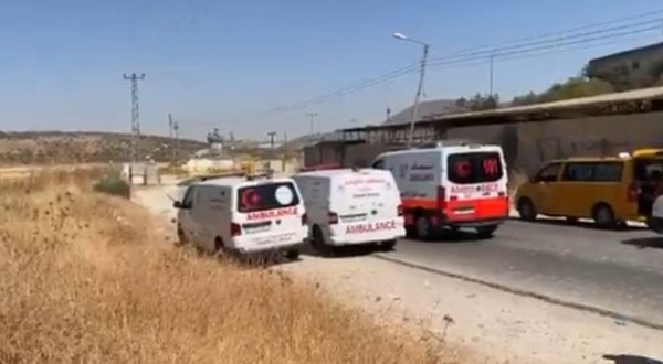 Retenue dans un checkpoint par des soldats israéliens, une mère enceinte perd son enfant